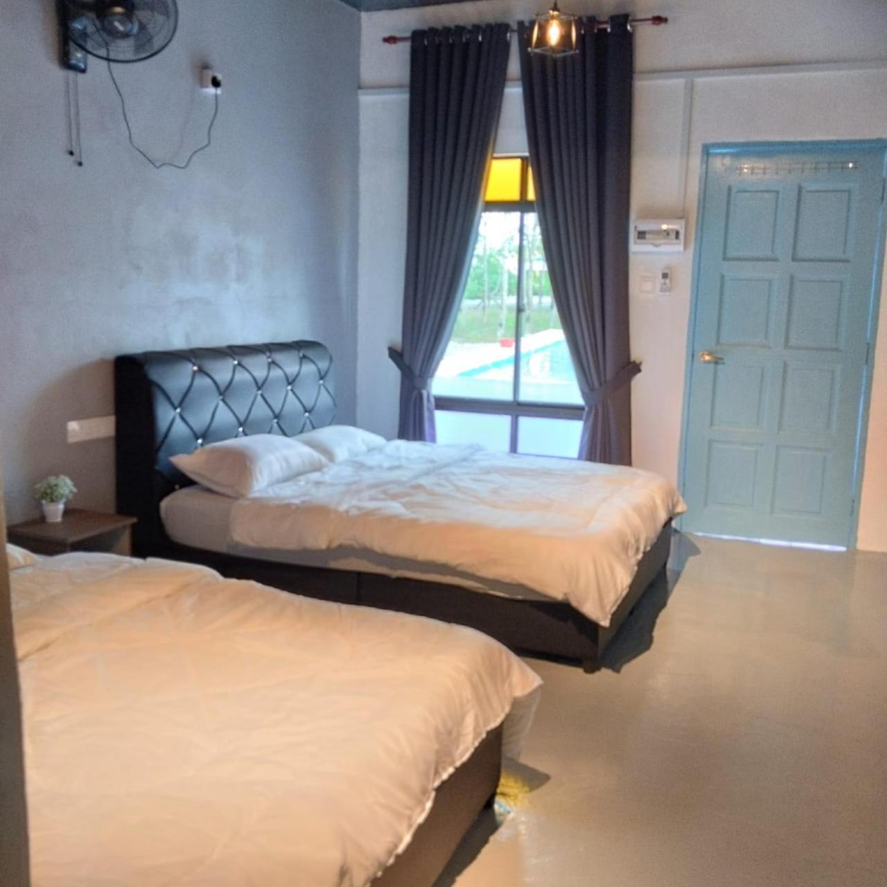 Adana Homestay & Pool 캉가르 외부 사진